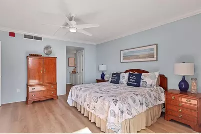 1212 Benjamin Franklin Drive #1003, Sarasota, FL 34236 - Photo 25