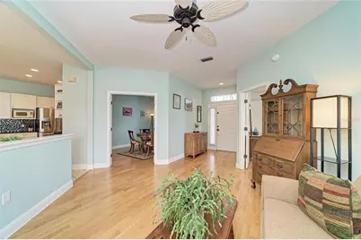 12105 Beeflower Drive, Lakewood Ranch, FL 34202 - Photo 7