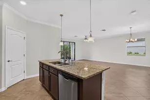 17307 Blue Rdg Pl, Bradenton, FL 34211 - Photo 9