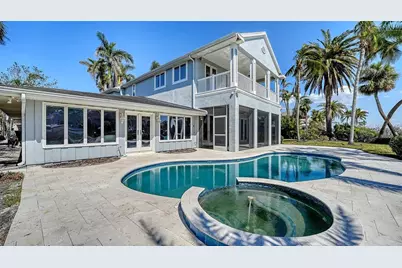 732 Siesta Drive, Sarasota, FL 34242 - Photo 13