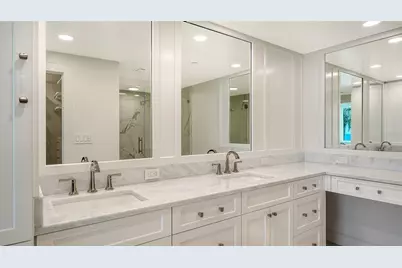5461 Gulf Of Mexico Drive #304, Longboat Key, FL 34228 - Photo 27