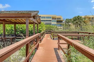 5461 Gulf of Mexico Dr, Longboat Key, FL 34228 - Photo 49