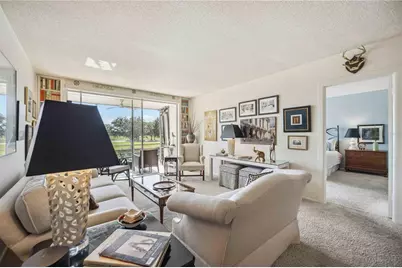7461 W Country Club Drive N #207, Sarasota, FL 34243 - Photo 9