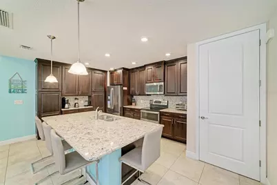 391 Aruba Circle #101, Bradenton, FL 34209 - Photo 17
