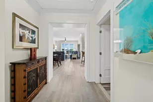 915 Seaside Dr, Sarasota, FL 34242 - Photo 9