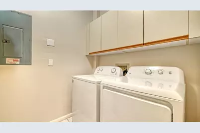 1638 Starling Drive #105, Sarasota, FL 34231 - Photo 37