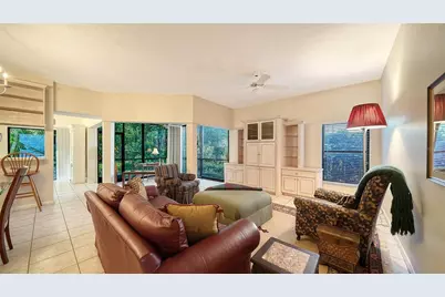 1638 Starling Drive #105, Sarasota, FL 34231 - Photo 9