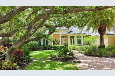 402 Macewen Drive, Osprey, FL 34229 - Photo 1
