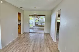 5109 Medalist Rd, Sarasota, FL 34243 - Photo 5