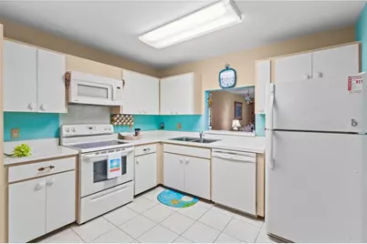 521 Lakeside Drive, Bradenton, FL 34210 - Photo 5