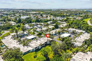 521 Lakeside Dr, Bradenton, FL 34210 - Photo 1