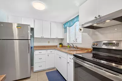5853 Palm Lane #B7, Bradenton, FL 34207 - Photo 13