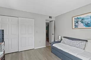 7364 Cloister Dr, Sarasota, FL 34231 - Photo 25