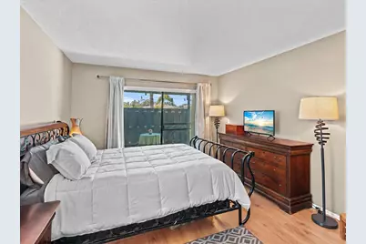 7364 Cloister Drive #7364, Sarasota, FL 34231 - Photo 13