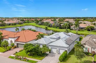 10307 Eastwood Dr, Bradenton, FL 34211 - Photo 1