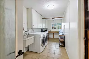 2503 Bispham Rd, Sarasota, FL 34231 - Photo 21