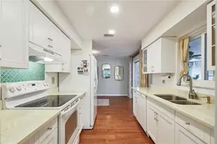 2503 Bispham Rd, Sarasota, FL 34231 - Photo 11