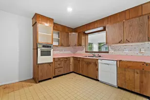 4986 Buchanan Pl, Sarasota, FL 34231 - Photo 11