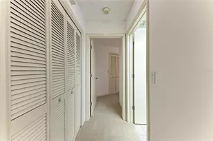 3952 Wilshire Cir E, Sarasota, FL 34238 - Photo 29