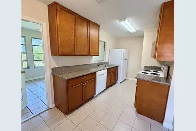 2208 16th Avenue W, Bradenton, FL 34205 - Photo 5