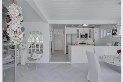 643 Calle Del Otono, Sarasota, FL 34242 - Photo 9