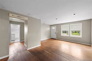 1206 30th St W, Bradenton, FL 34205 - Photo 5