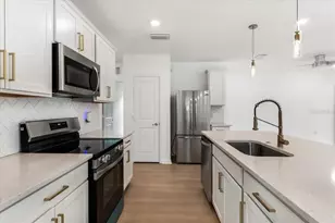 6559 Silverstar Dr, Sarasota, FL 34240 - Photo 9