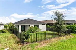 6559 Silverstar Dr, Sarasota, FL 34240 - Photo 37