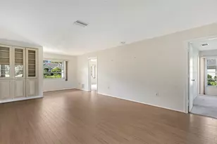 5513 Palm Aire Dr, Sarasota, FL 34243 - Photo 13