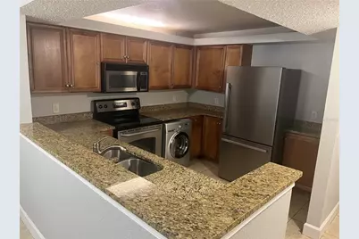 2755 Coconut Bay Ln Lane #113, Sarasota, FL 34237 - Photo 3