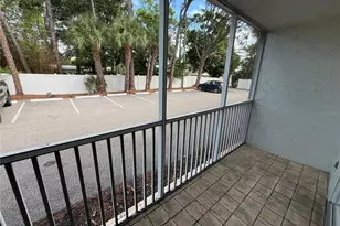 2755 Coconut Bay Ln Ln, Sarasota, FL 34237 - Photo 5