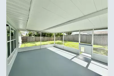 3126 Shamrock Drive, Venice, FL 34293 - Photo 13