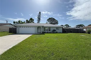 3126 Shamrock Dr, Venice, FL 34293 - Photo 1