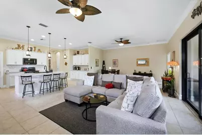 10035 Marbella Drive, Bradenton, FL 34211 - Photo 5