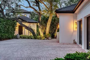 324 Osprey Point Dr, Osprey, FL 34229 - Photo 77