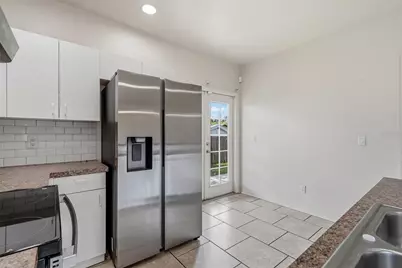 3520 17th Street Court E, Bradenton, FL 34208 - Photo 17