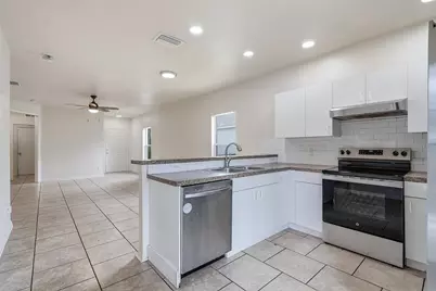 3520 17th Street Court E, Bradenton, FL 34208 - Photo 15