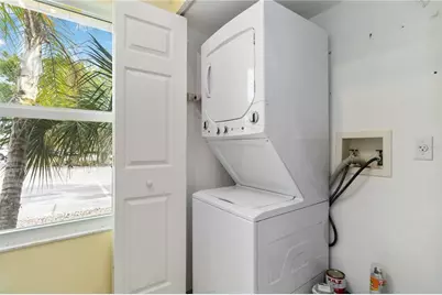 642 N Jefferson Avenue #13, Sarasota, FL 34237 - Photo 15