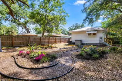 918 16th Street W, Bradenton, FL 34205 - Photo 25