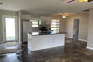 330 Beverly Rd, Venice, FL 34293 - Photo 3