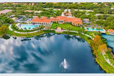 7632 Bergamo Avenue, Sarasota, FL 34238 - Photo 37