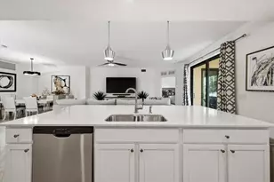 10792 Tarflower Dr, Venice, FL 34293 - Photo 5