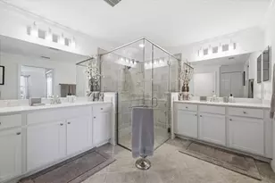 10792 Tarflower Dr, Venice, FL 34293 - Photo 19