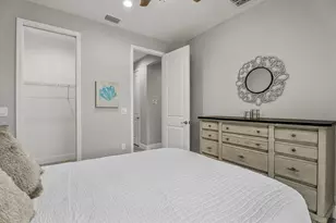10039 Kingsville Dr, Port Charlotte, FL 33981 - Photo 23