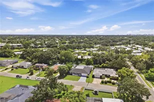 4214 Tee Rd, Sarasota, FL 34235 - Photo 9