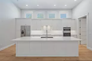 2436 Arlington St, Sarasota, FL 34239 - Photo 15