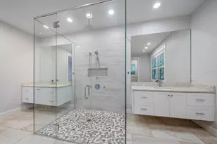 2436 Arlington St, Sarasota, FL 34239 - Photo 25