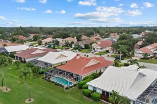 5815 Fairwoods Cir, Sarasota, FL 34243 - Photo 13