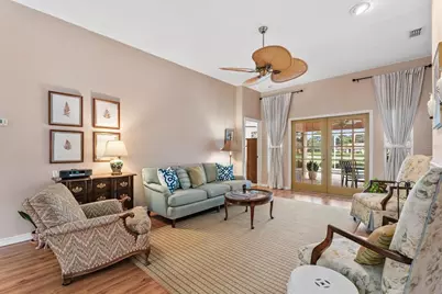 5815 Fairwoods Circle, Sarasota, FL 34243 - Photo 17