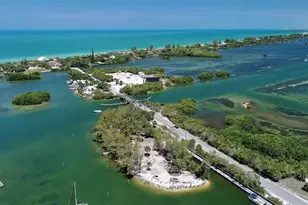 250 Hidden Bay Dr, Osprey, FL 34229 - Photo 83